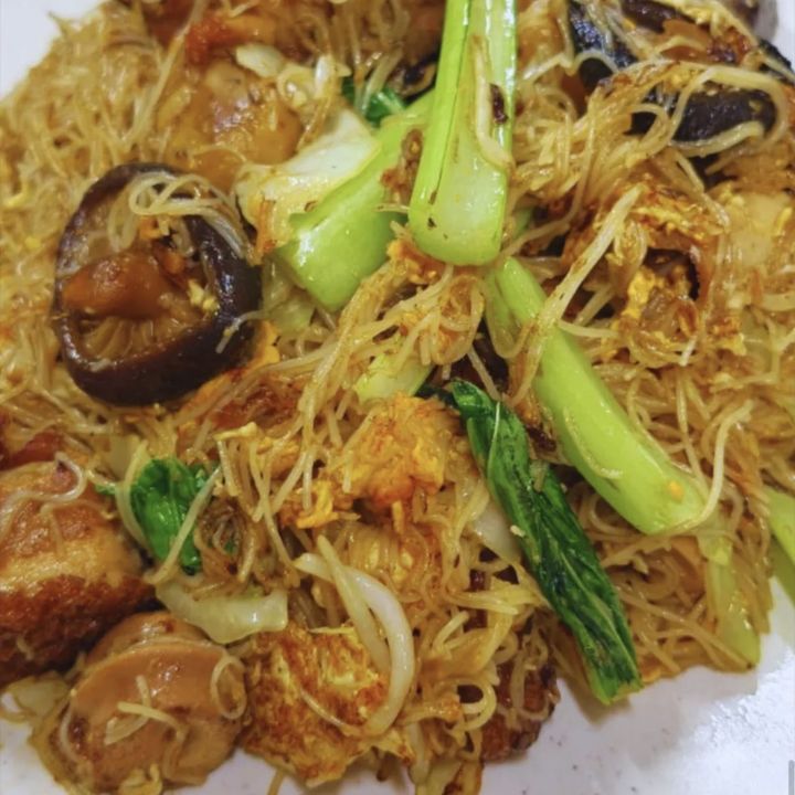 Braised Pork Knuckle Bee Hoon