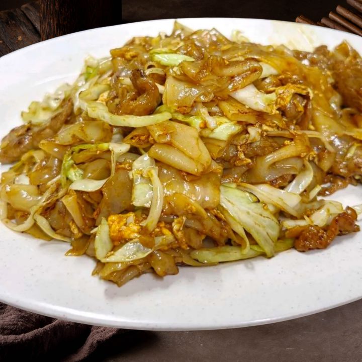 Stir Fry Beef Hor Fun